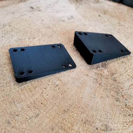 The 3D-printed wedges in a side view - ROCKET Instant Pumping Kit